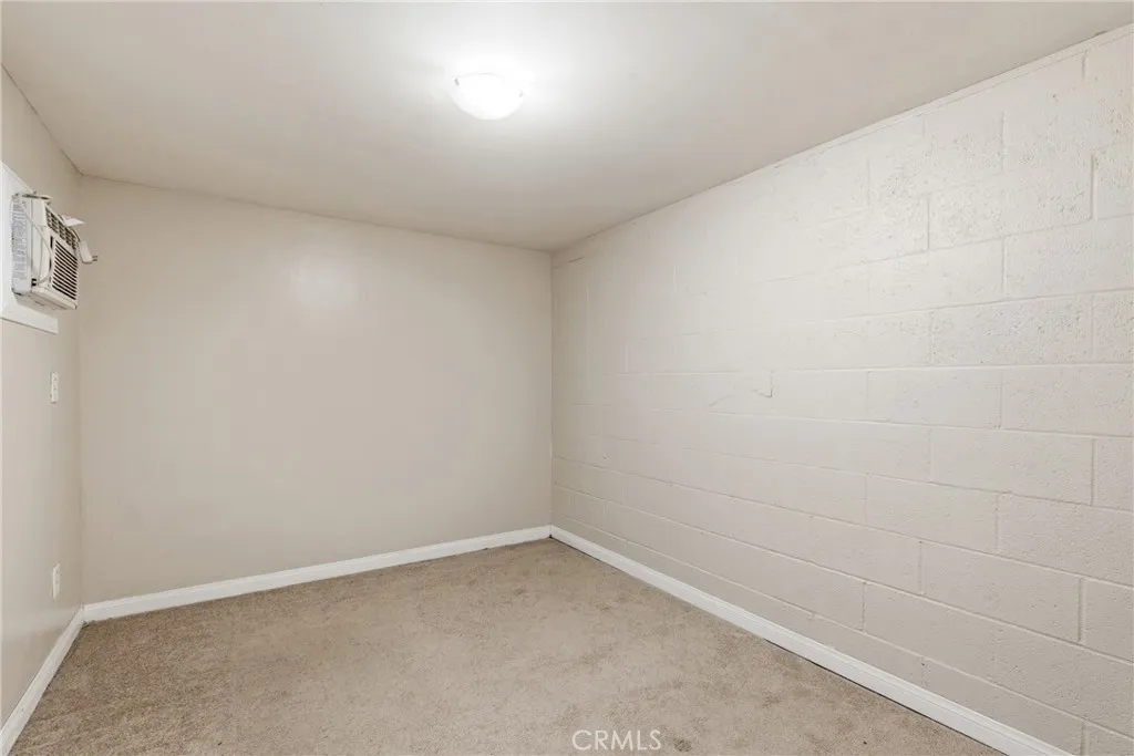 Bonus Room / Office Office off of Garage