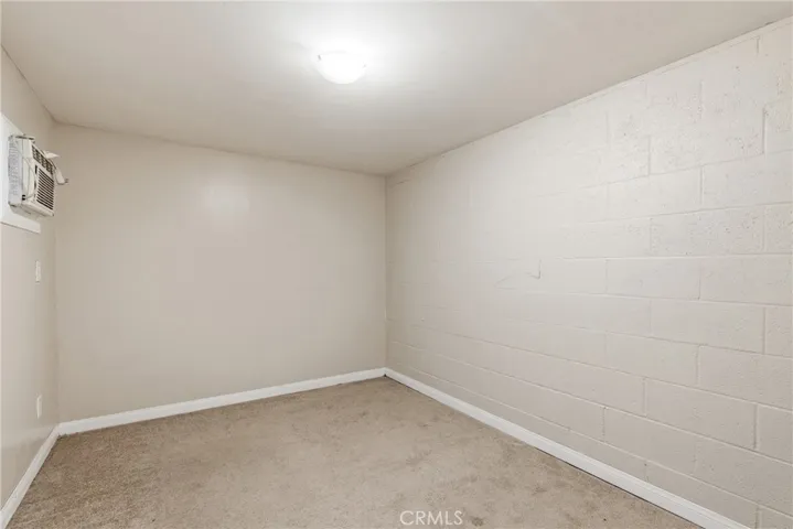 Bonus Room / Office Office off of Garage