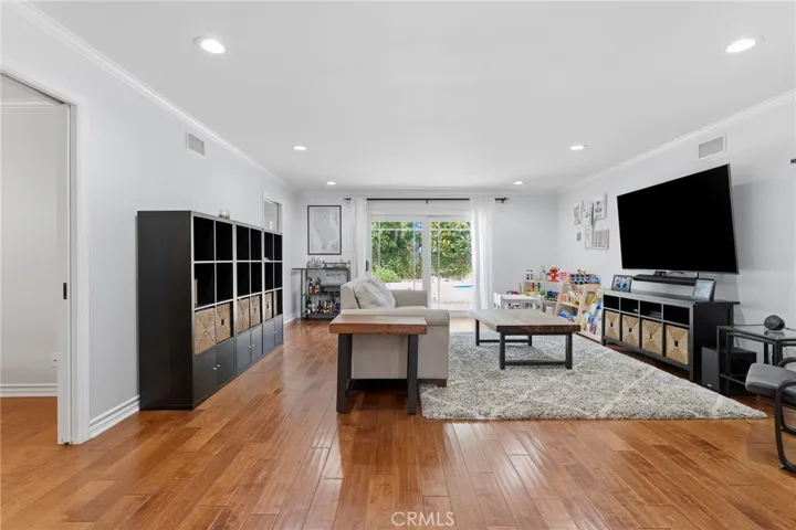 23521 Styles Street, Woodland Hills, California 91367