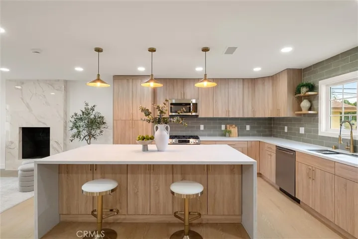 606 E Turmont, Carson, California 90746