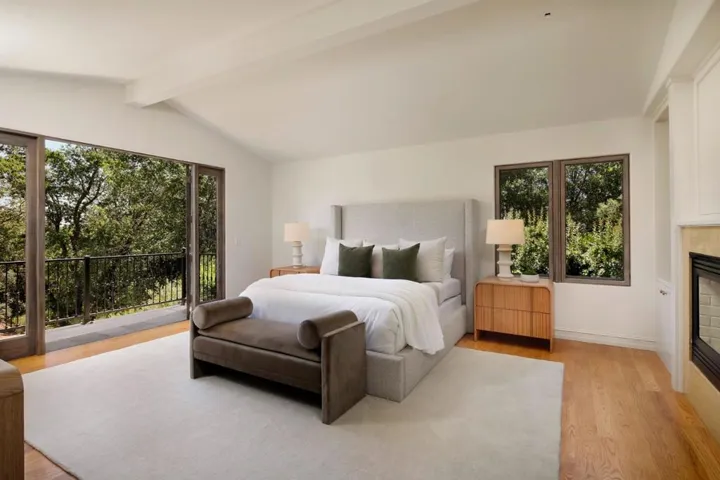 307 Olive Hill Lane, Woodside, California 94062
