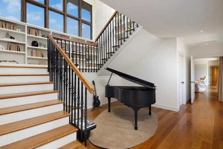 307 Olive Hill Lane, Woodside, California 94062