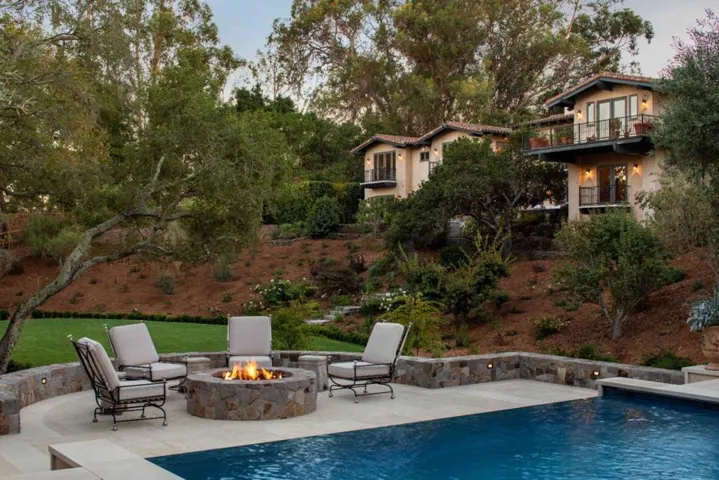307 Olive Hill Lane, Woodside, California 94062