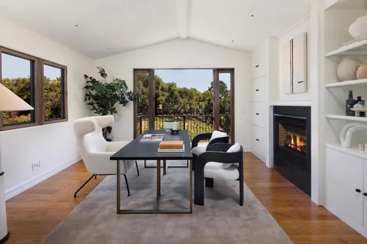 307 Olive Hill Lane, Woodside, California 94062