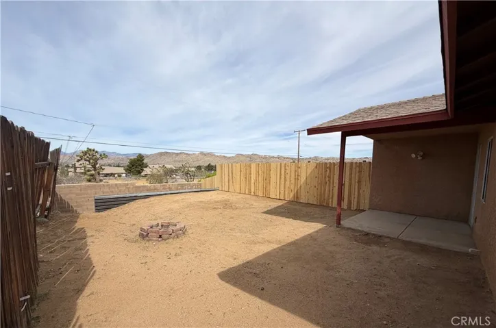 7230 Murray Lane, Yucca Valley, California 92284
