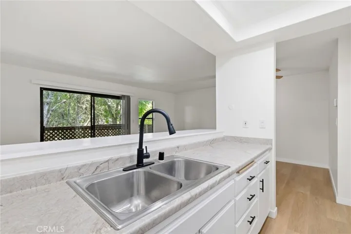 7304 Corbin Avenue J, Reseda, California 91335