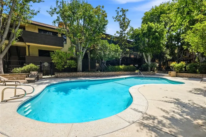 7304 Corbin Avenue J, Reseda, California 91335