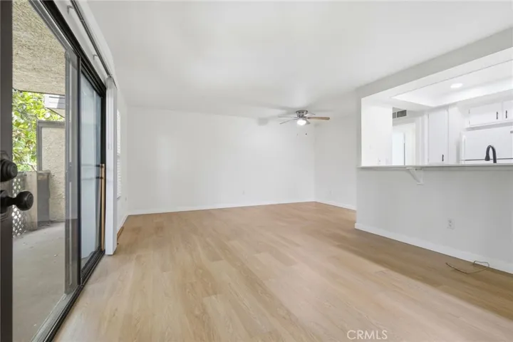 7304 Corbin Avenue J, Reseda, California 91335
