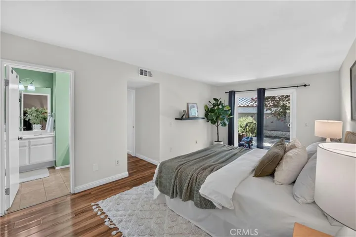 69 Brownfield, Pomona, California 91766