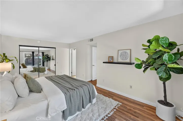 69 Brownfield, Pomona, California 91766
