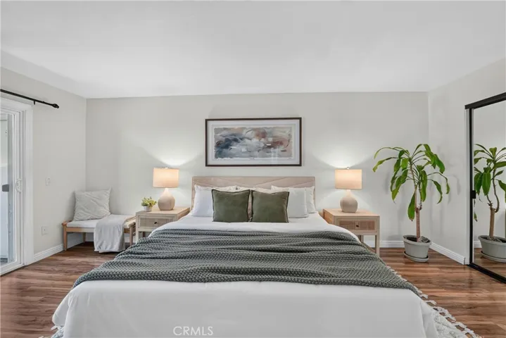69 Brownfield, Pomona, California 91766