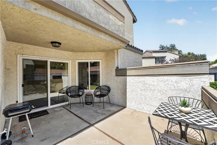69 Brownfield, Pomona, California 91766