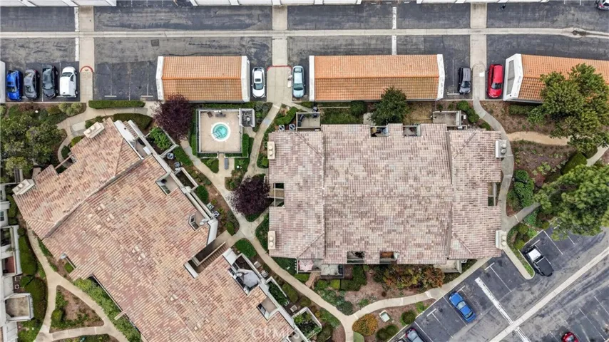 69 Brownfield, Pomona, California 91766