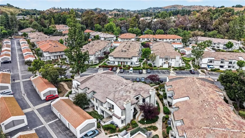 69 Brownfield, Pomona, California 91766
