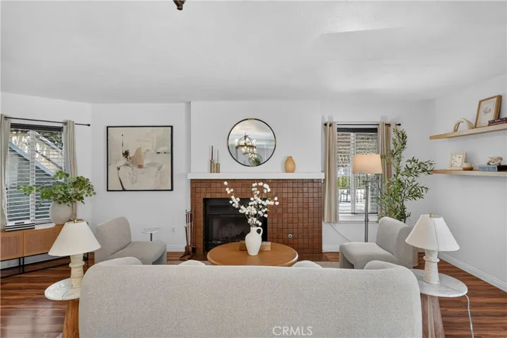 69 Brownfield, Pomona, California 91766