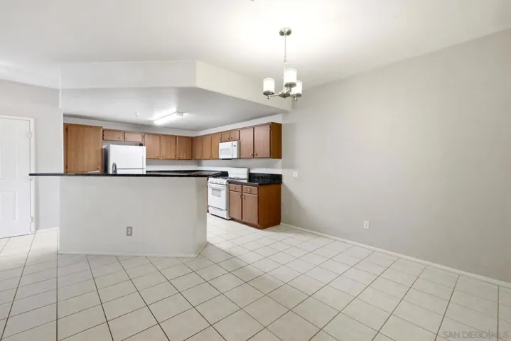 31369 David, Temecula, California 92592