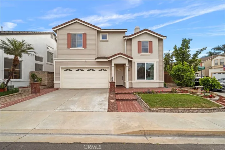 3 BDs, 2.5 BA, Added 200 SF Loft can be 4th BD, Gorgeous Pool & Spa, Central A/C
