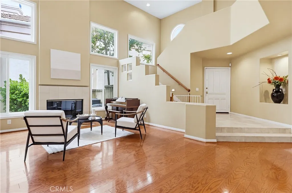gallery-image 4