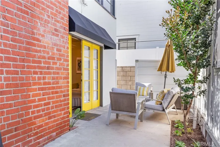 118 Emerald, Newport Beach, California 92662