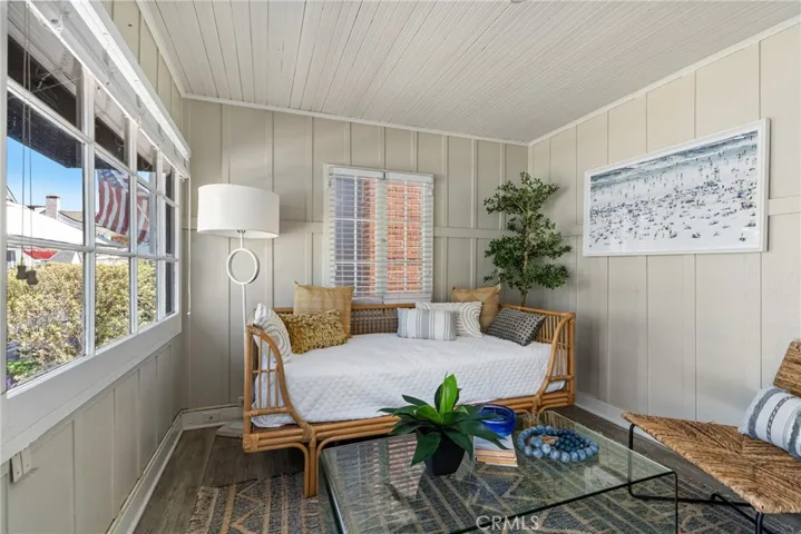 118 Emerald, Newport Beach, California 92662
