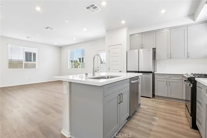 28242 Via Vendimia, Temecula, California 92591