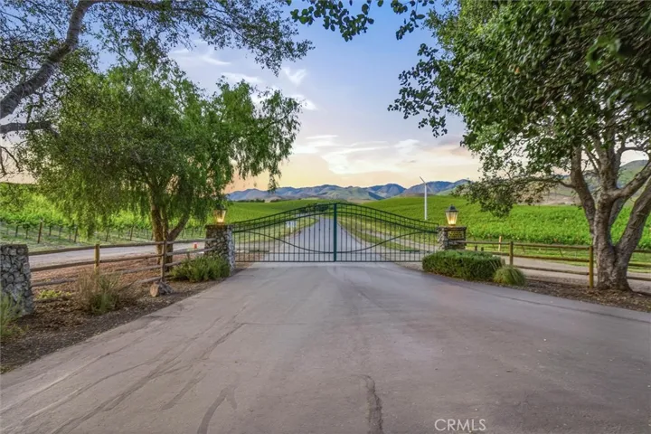 6725 Calle Stornetta, San Luis Obispo, California 93401