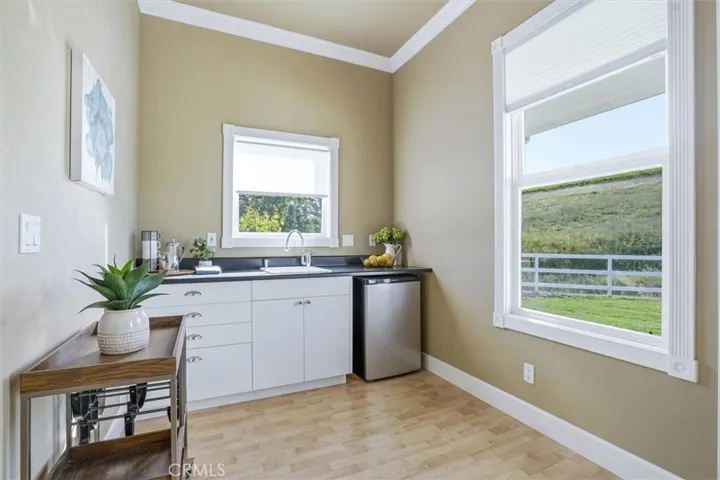 6725 Calle Stornetta, San Luis Obispo, California 93401