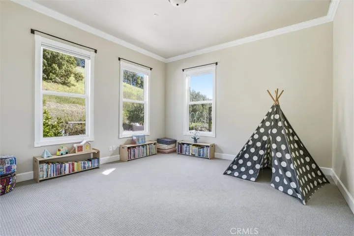 6725 Calle Stornetta, San Luis Obispo, California 93401