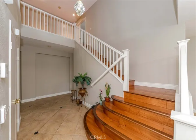 9220 Village Way, Riverside, California 92508