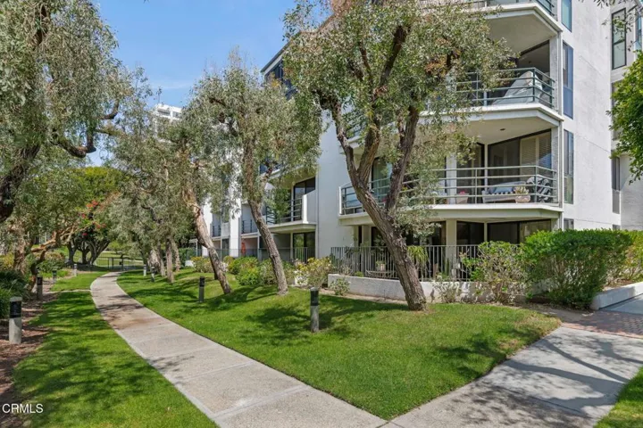26-Sea Colony Common Areas