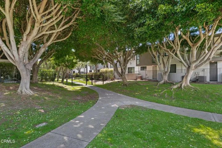 27-Sea Colony Common Areas