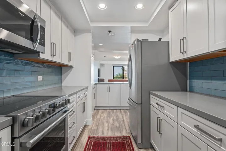 19-Kitchen