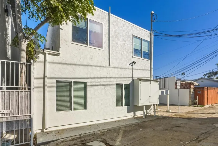 4843 Voltaire St, San Diego, California 92107 — photo 5