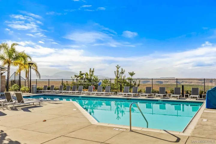 Swimming Pool/Hot Tub/Sauna
