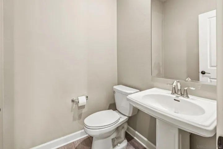 1/2 bath on 2nd floor