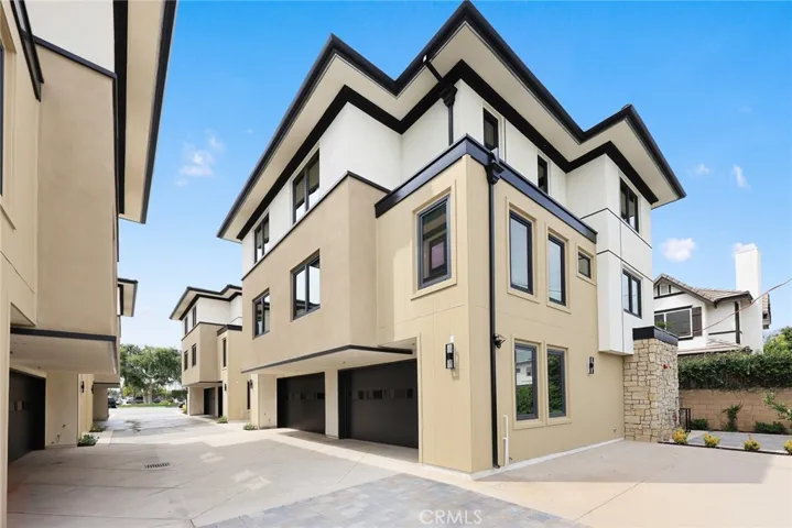 826 Sunset B, Arcadia, California 91007