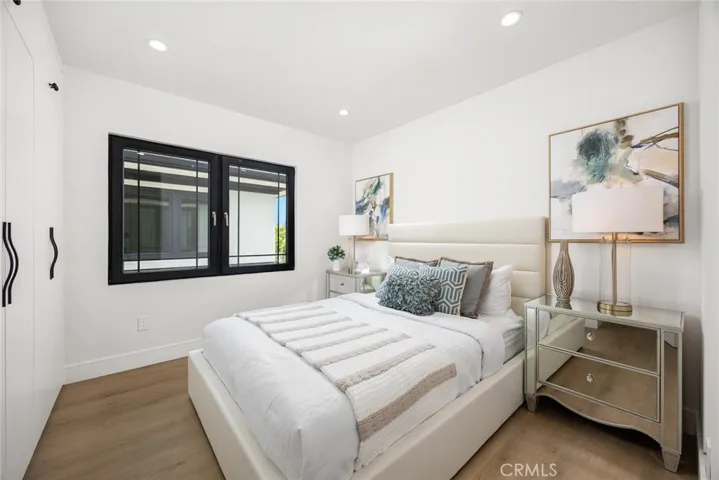 826 Sunset B, Arcadia, California 91007