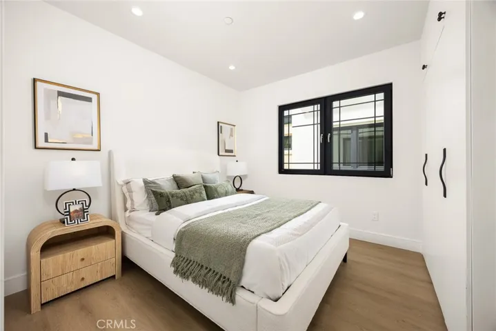 826 Sunset B, Arcadia, California 91007