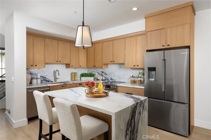 826 Sunset B, Arcadia, California 91007