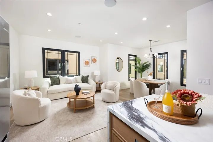 826 Sunset B, Arcadia, California 91007