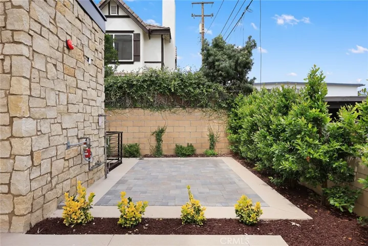 826 Sunset B, Arcadia, California 91007