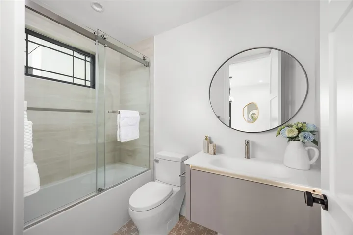 826 Sunset B, Arcadia, California 91007