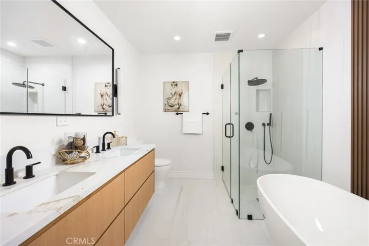 826 Sunset B, Arcadia, California 91007