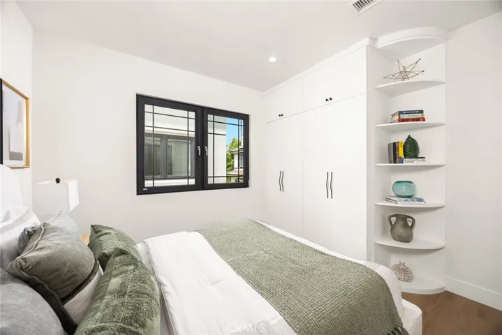 826 Sunset B, Arcadia, California 91007