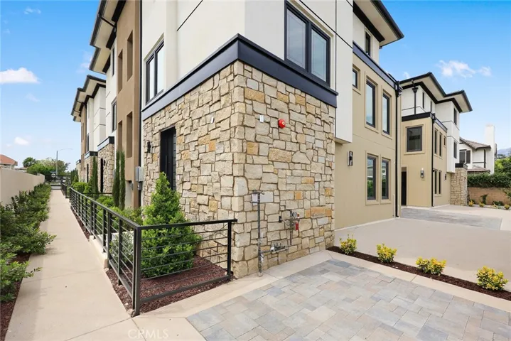 826 Sunset B, Arcadia, California 91007