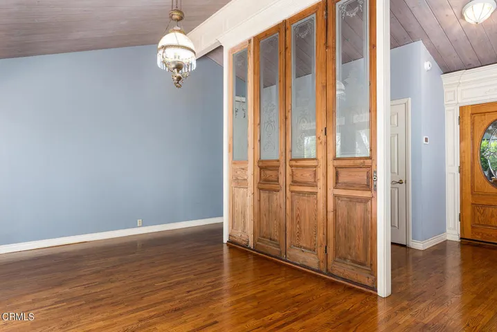 1265 Club House Dr 007-mls