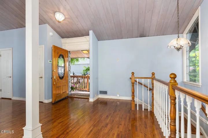 1265 Club House Dr 003-mls