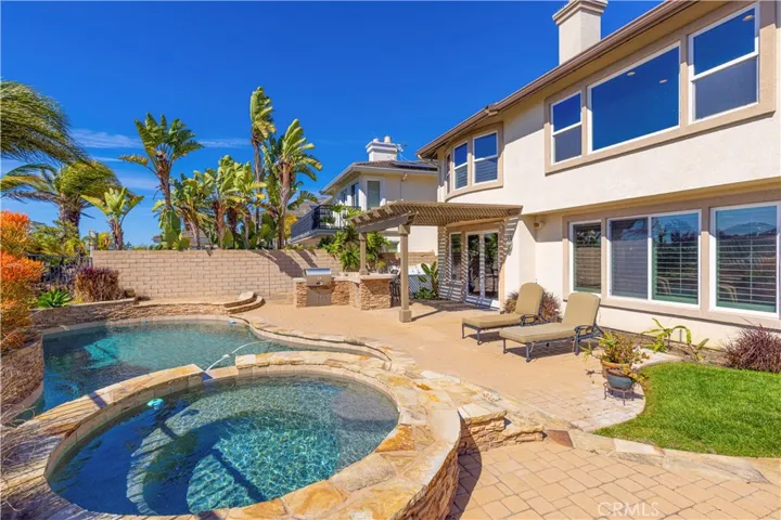 28821 Drakes, Laguna Niguel, California 92677