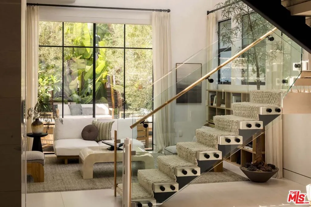832 Milwood Avenue, Venice, California 90291 — photo 5