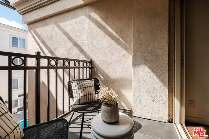 141 S Clark Drive 404, West Hollywood, California 90048